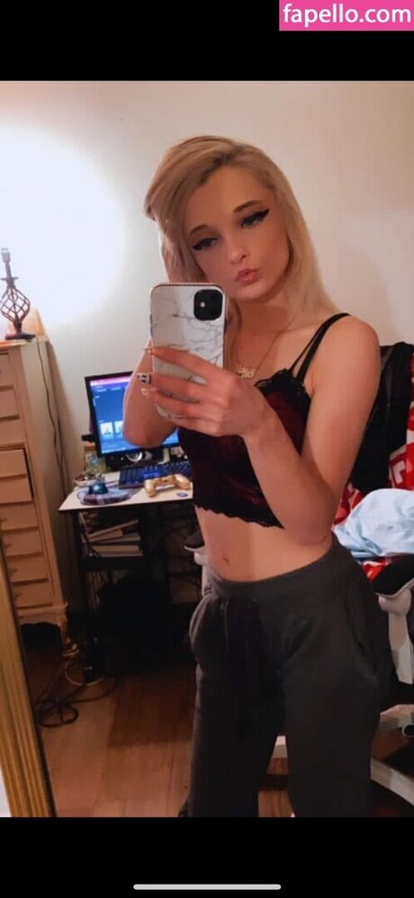 Kelly Lyn