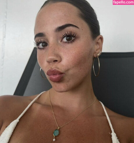 Nahá fotka uniklých OnlyFans od Heather Bowling