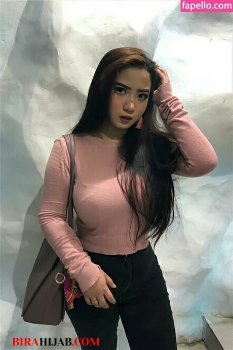 Zizi Wong