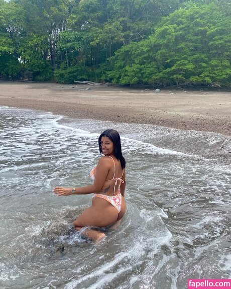 Melanie Noelia