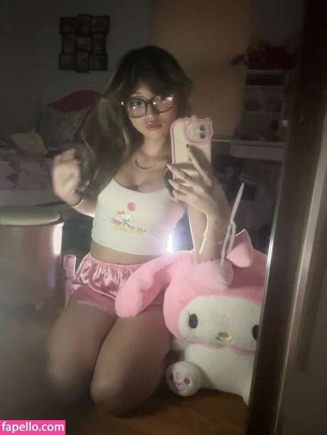 Foto desnuda filtrada de OnlyFans de Yuuphobic