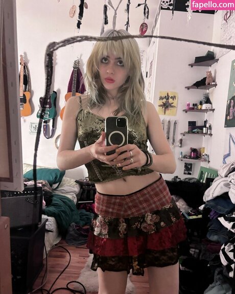 Foto nua vazada do OnlyFans de Wormsheriff