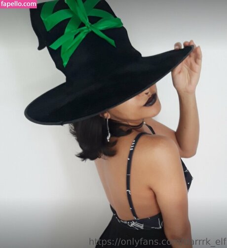 Nahá fotka uniklých OnlyFans od Dark Elf