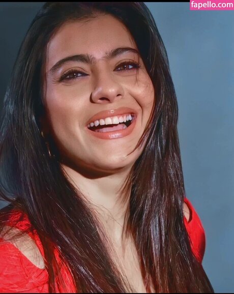 Kajol Devgn  nude leaked OnlyFans photo