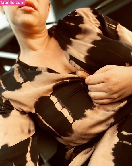 Обнаженная фотография утечки OnlyFans от Kathydeep