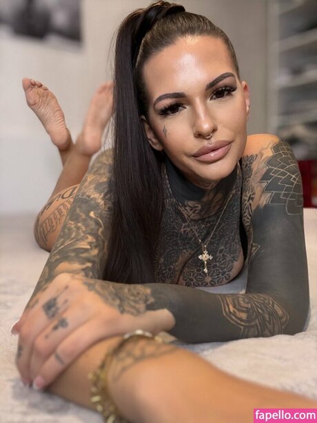 Naakte gelekte OnlyFans-foto van Aileeninkofficial