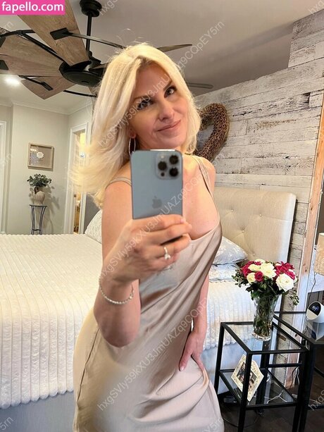 Nøgent lækket OnlyFans-billede af Donna Dalessandro