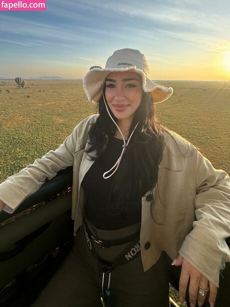 Naken läckt OnlyFans-bild av Adolladola