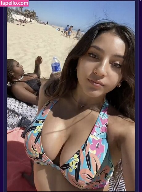 Nihad Sadat OnlyFans 유출 누드 사진