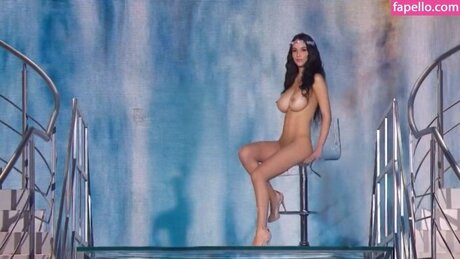 Italian Nude Vips