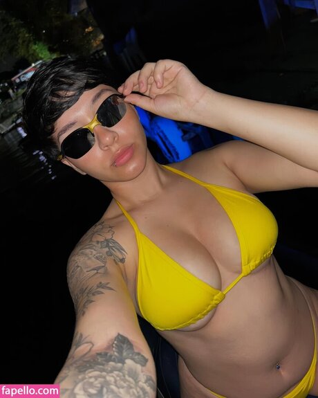 Nacktes geleaktes OnlyFans-Foto von Gatuninhaaa