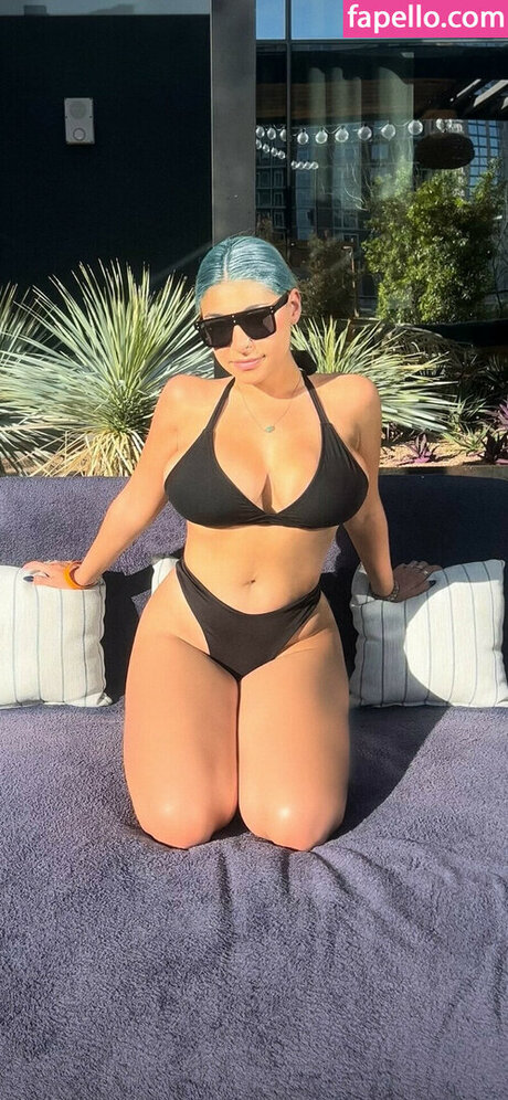 Jolie23x