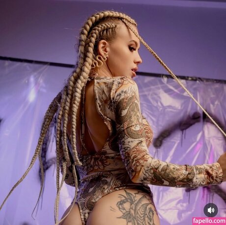 Foto desnuda filtrada de OnlyFans de Dasha Grivina