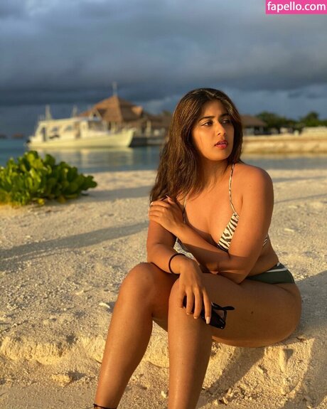 Foto nua vazada do OnlyFans de Nikita Sharma