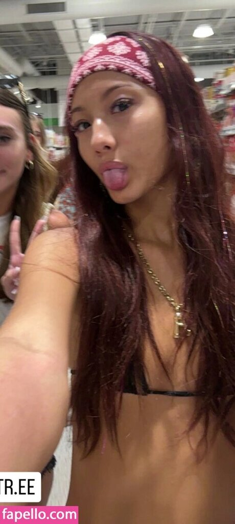 Alasti lekkinud OnlyFans-i pilt Alessandra Liu