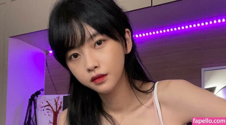 Обнаженная фотография утечки OnlyFans от Go Mal Sook