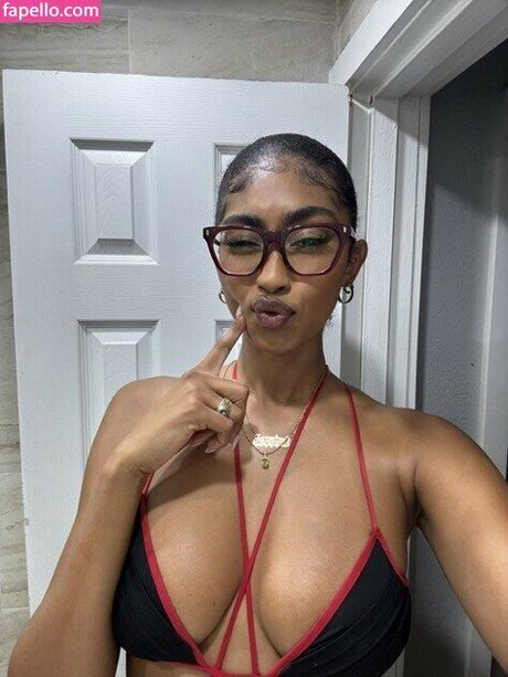 Jasmine Chola
