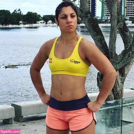 Bethe Correia
