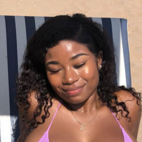 Nacktes geleaktes OnlyFans-Foto von Kurlykyy