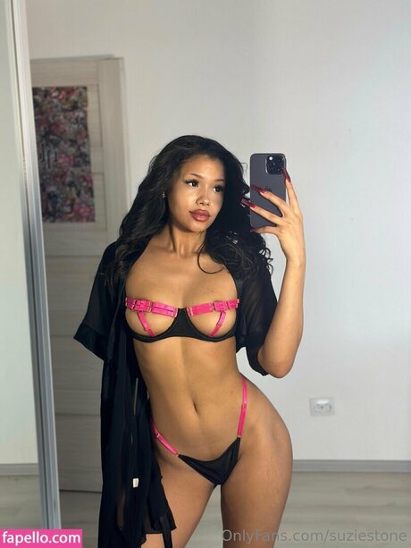 Обнаженная фотография утечки OnlyFans от Susiestone