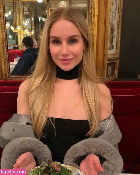 Nahá fotka uniklých OnlyFans od Colette Cherry