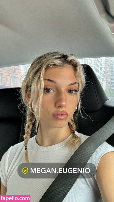 Naakte gelekte OnlyFans-foto van Megan Eugenio