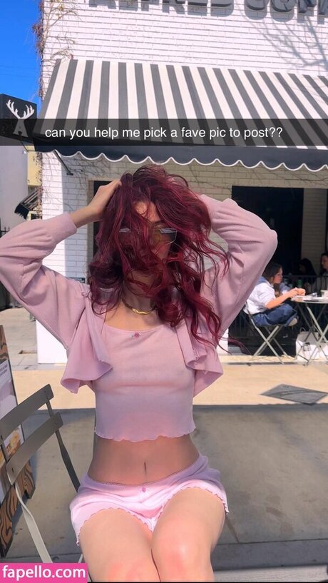 Alaston vuotanut OnlyFans-kuva Jessie Paege