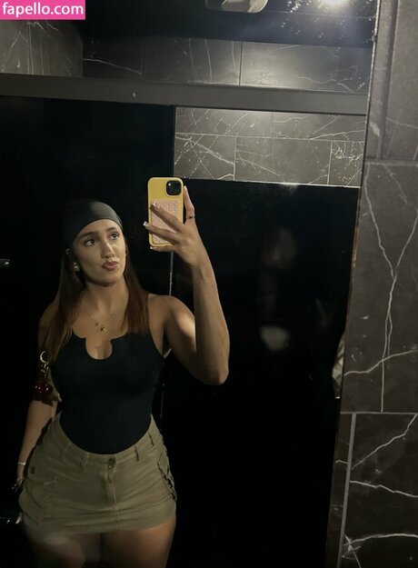 Nahá fotka uniklých OnlyFans od Juliannaa