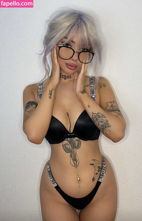 Naken läckt OnlyFans-bild av Jennifer Jeketa