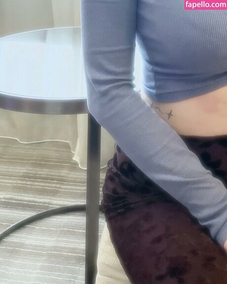 Nacktes geleaktes OnlyFans-Foto von Nianx1