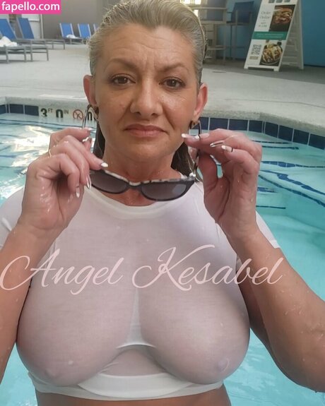 Naken läckt OnlyFans-bild av Angel Kesabel