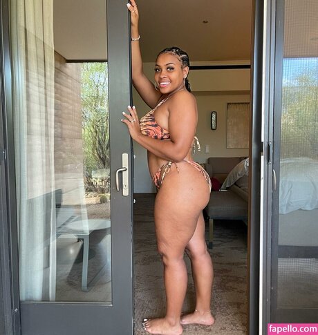 Alaston vuotanut OnlyFans-kuva Iamdesides