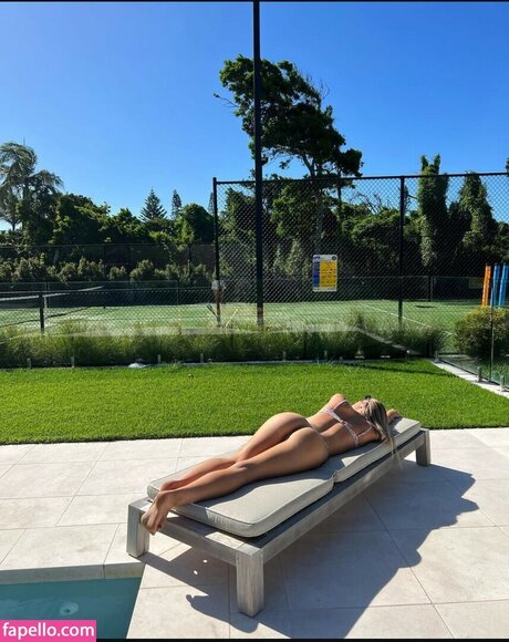 Naken läckt OnlyFans-bild av Charleespinks