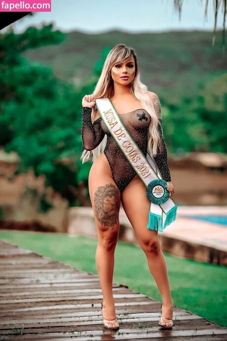 Debora Julia