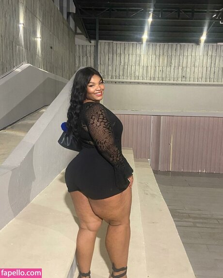 Nahá fotka uniklých OnlyFans od Airam Natt
