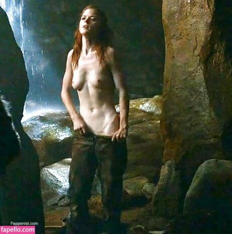 Rose Leslie