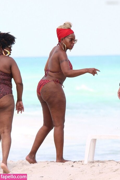 Обнаженная фотография утечки OnlyFans от Mary J Blige