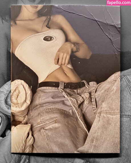 Обнаженная фотография утечки OnlyFans от Shirlizleee