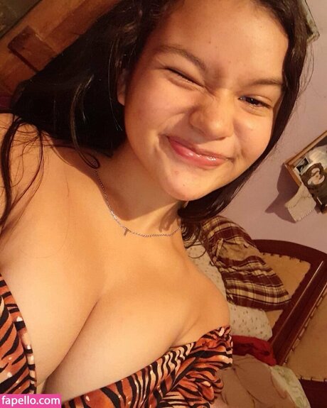 Обнаженная фотография утечки OnlyFans от Luz Medina