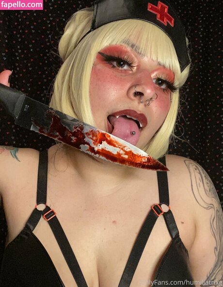 Naken läckt OnlyFans-bild av Humiliatrixg