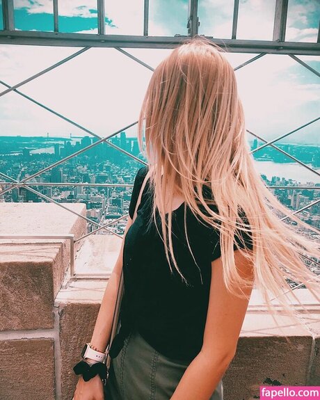 Naakte gelekte OnlyFans-foto van Madison Gritz