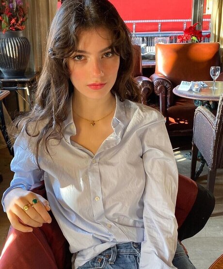 Alasti lekkinud OnlyFans-i pilt Zoa Mossour