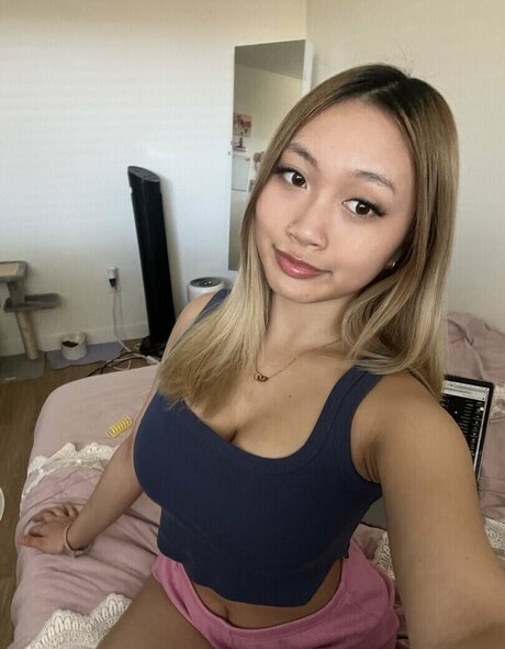 Photo nue de fuite OnlyFans de Daisee Hue