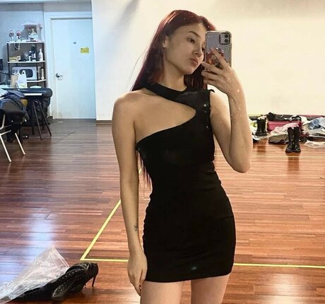 Nancy Momoland