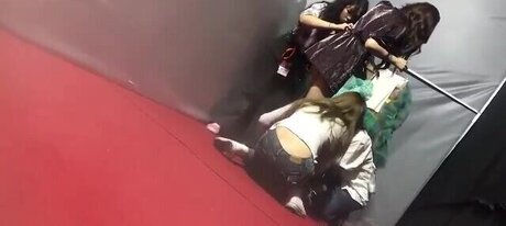 Nancy Momoland
