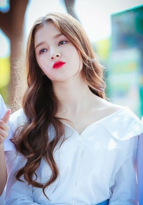 Nancy Momoland
