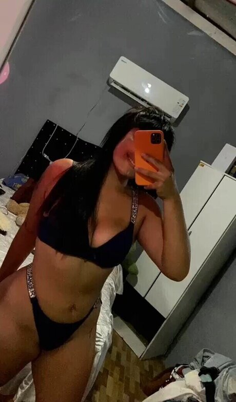 Nacktes geleaktes OnlyFans-Foto von Maicanela
