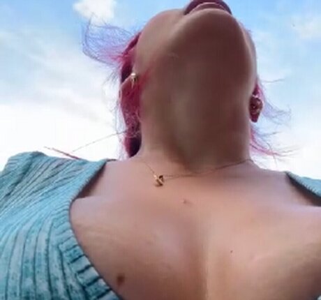 Naken läckt OnlyFans-bild av Lindapatty94