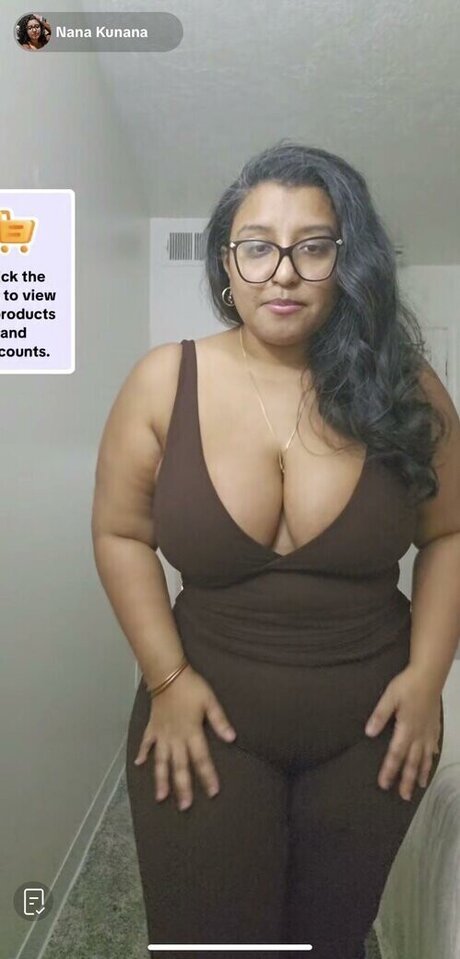 Nacktes geleaktes OnlyFans-Foto von Nanakunana