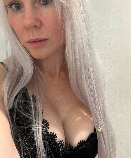 Donna Shepherd  nude leaked OnlyFans photo
